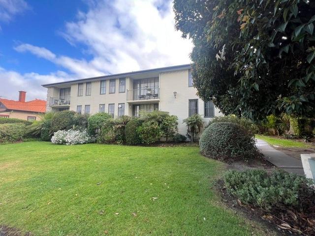 1/24 Middle  Street, VIC 3032