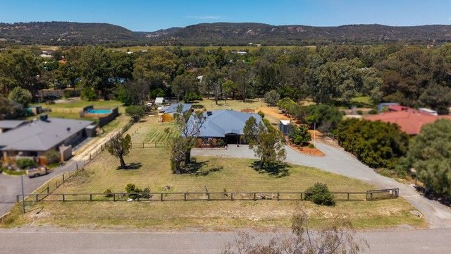 53 Tranby Avenue, WA 6125