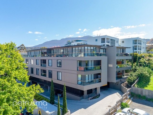 4/51 Sandy Bay Road, TAS 7004