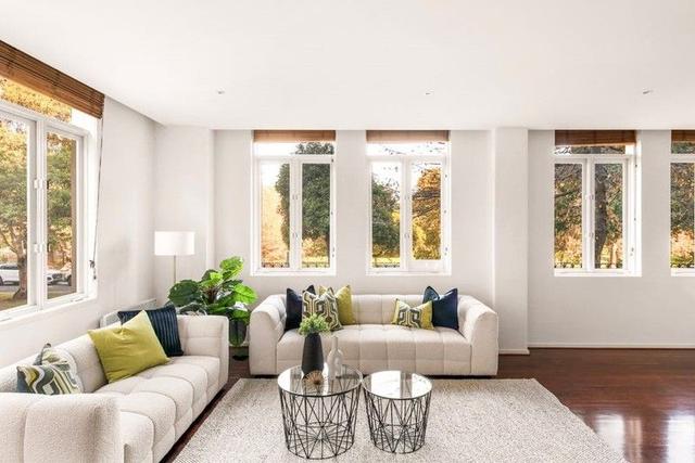 9/322 Albert Street, VIC 3002