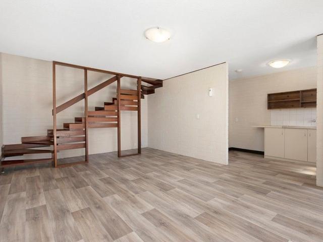 7/13 Merope Cl, WA 6168