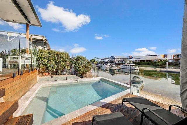 2/8 Inga Avenue, QLD 4217