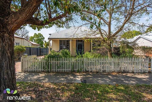 52 Rathay Street, WA 6100