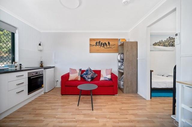 1/74 Farnborough Road, QLD 4703