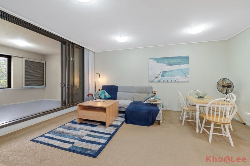 https://images.allhomes.com.au/property/photo/d322f7c8ab3a40111db3fa3caf6a403b_hd.jpg