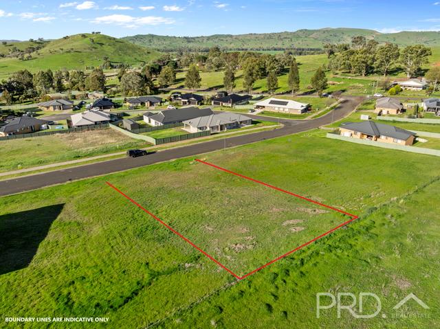 27 Lawson Drive, NSW 2722