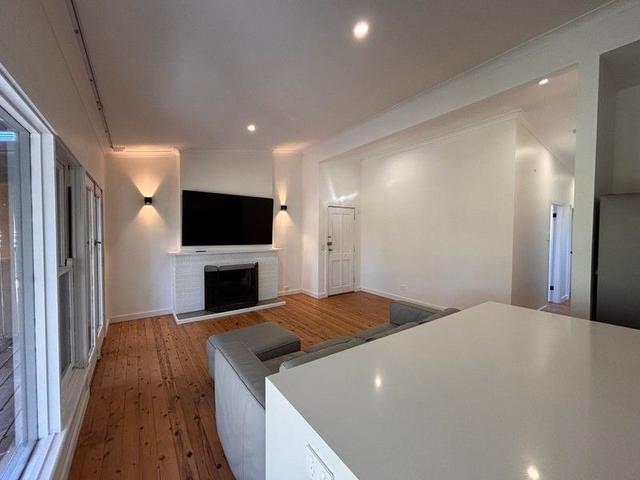 86 Walsh Crescent, NSW 2541