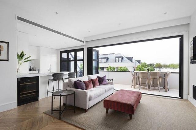 201/11 Somers Avenue, VIC 3144