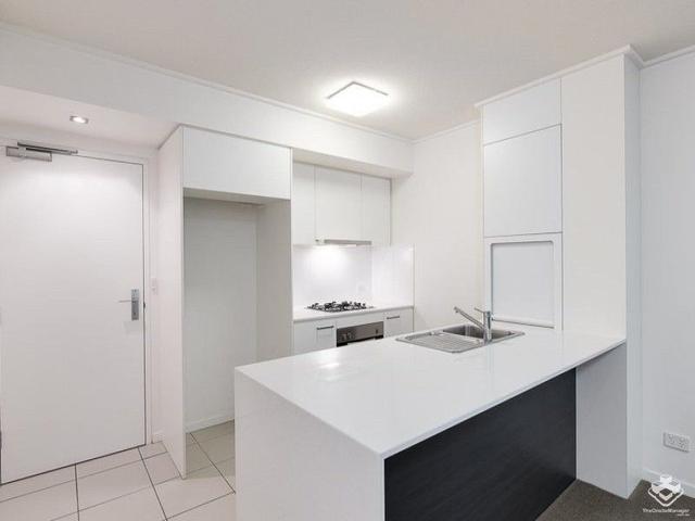 F7/23 Parkland Street, QLD 4012