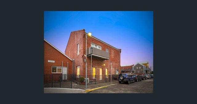 2/5 Pottery Court, VIC 3056