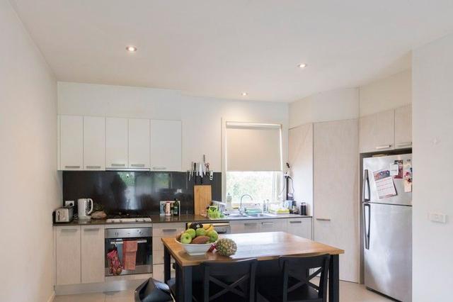 22/110 Moore Street, VIC 3058