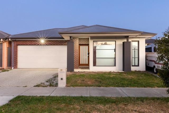 19 Mary Drive, VIC 3350