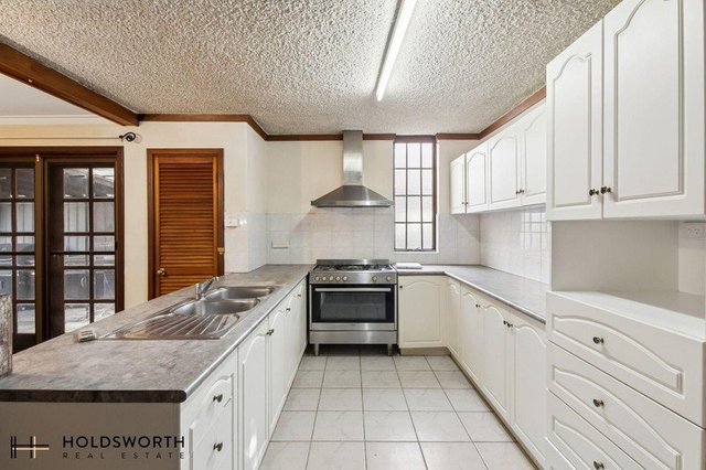 368 Alexander Drive, WA 6059
