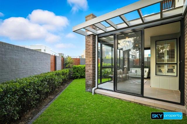 16 Eastlakes Glade, NSW 2148