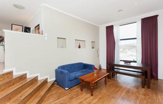 Lounge/dining (2013-06-20)