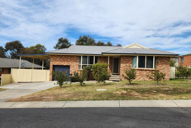 8 Ivy Lea Place, NSW 2580