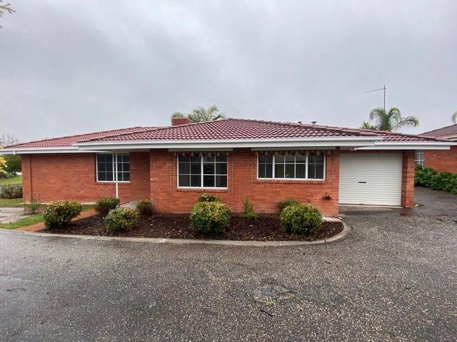 2/76 Western View Drive, NSW 2640