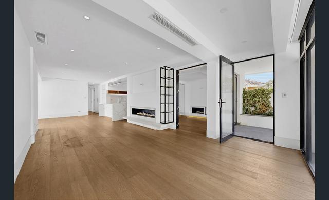 1/61 Martin Street, VIC 3186
