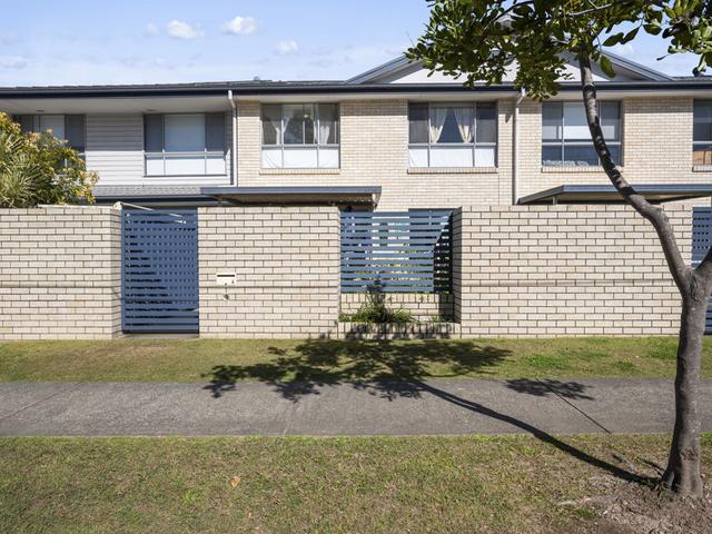 4/24 Azalea Avenue, NSW 2450