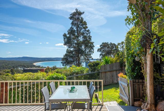 1/2 Jinjera Parade, NSW 2549