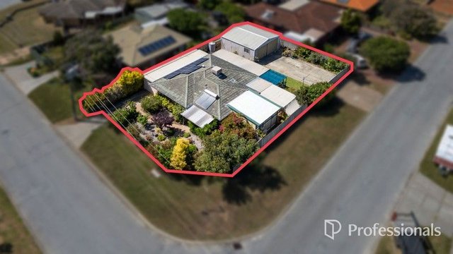 1 Dagenham Crescent, WA 6056