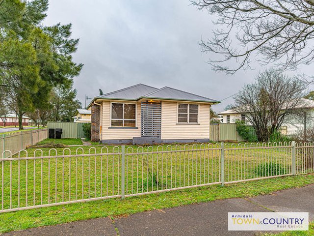 168 Canambe St, NSW 2350