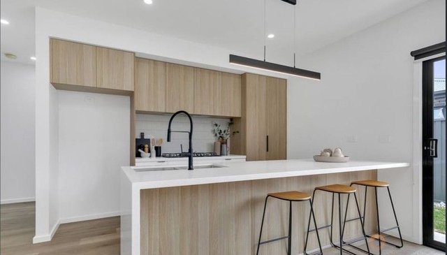 9 Nomad Road, VIC 3064