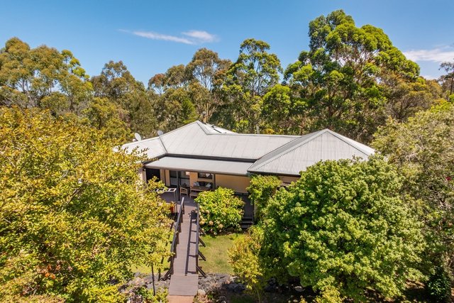 21 Komirra Dr, NSW 2551