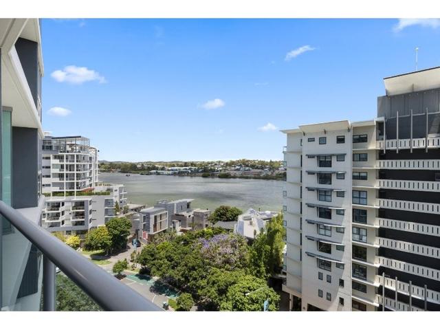 10911/8 Harbour Road, QLD 4007