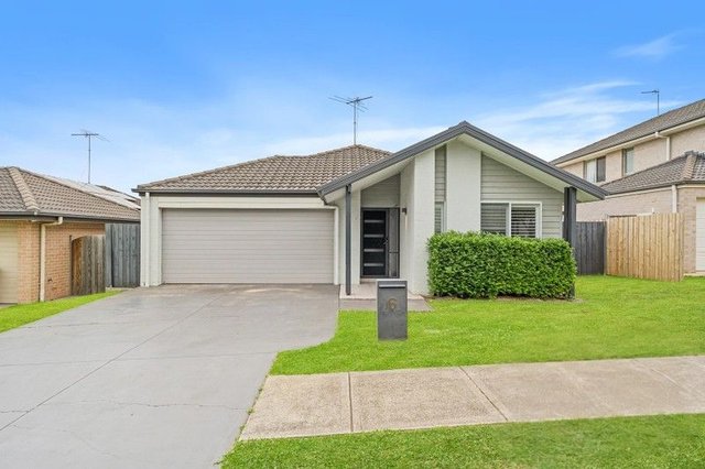 6 Maran Street, NSW 2570