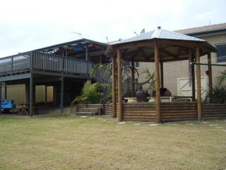 Deck & gazebo