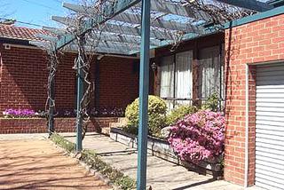 Front pergola (2003-09-27)