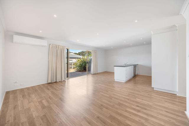 206 Anthony Rolfe Avenue, ACT 2912