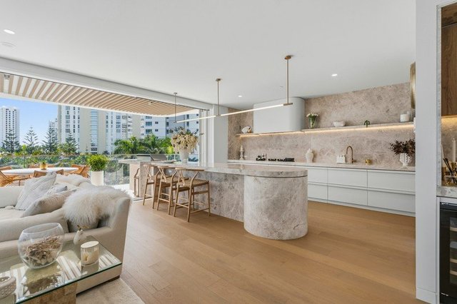 302/16-18 Hughes Avenue, QLD 4217
