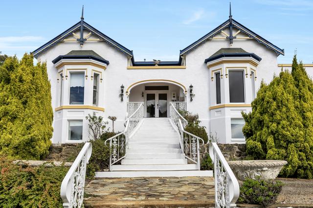 15 McDonald Avenue, NSW 2630