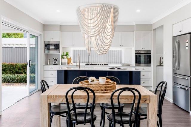 10 Whistler Street, NSW 2530