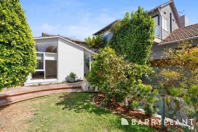 2/3 Hutchison Av, VIC 3193