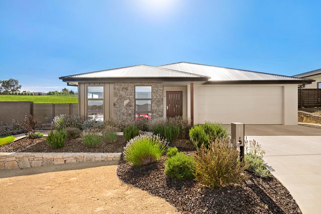 2 Werong Place, NSW 2582