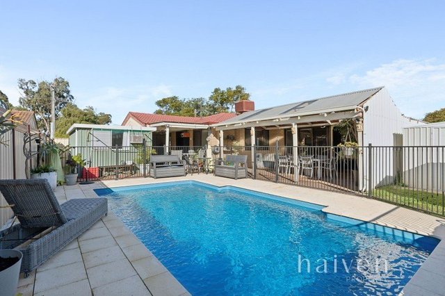 23 Highclere Boulevard, WA 6064