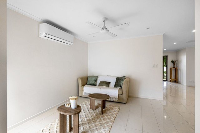 2/19 Starling Crescent, QLD 4573