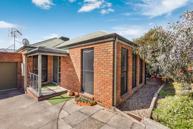 2/7 Stout Street, VIC 3550