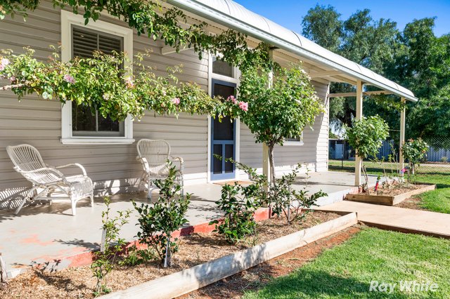 10-12 Wood Street, NSW 2652