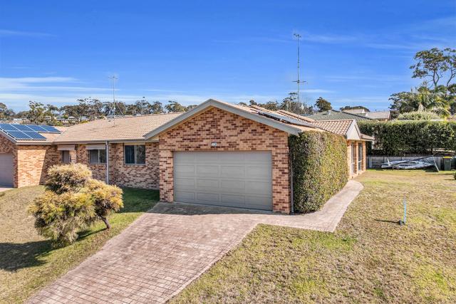 1/1 Krista Lee Court, NSW 2548