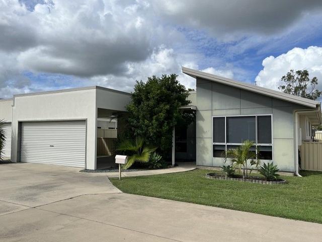 73 Centenary Dr Nth, QLD 4746