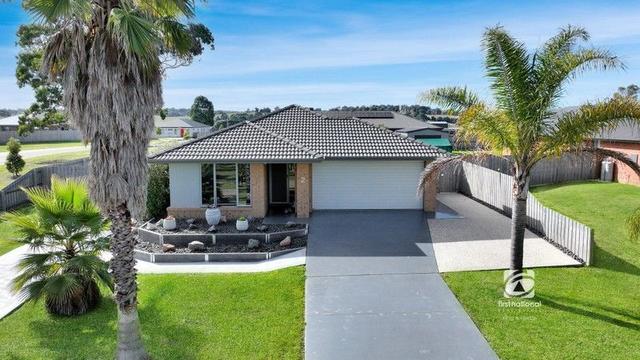 2 Dyirra Chase, VIC 3903