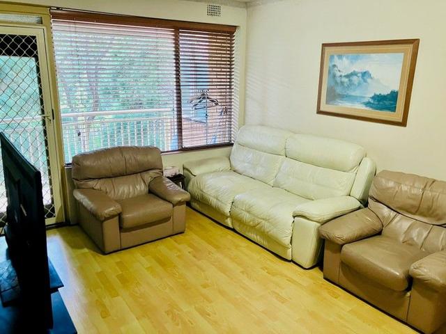 11/5 Cambridge Street, NSW 2222