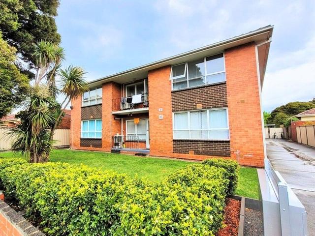 1/16 Truganini Road, VIC 3163