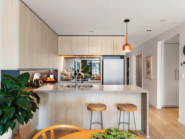 606/70 Longland Street, QLD 4006
