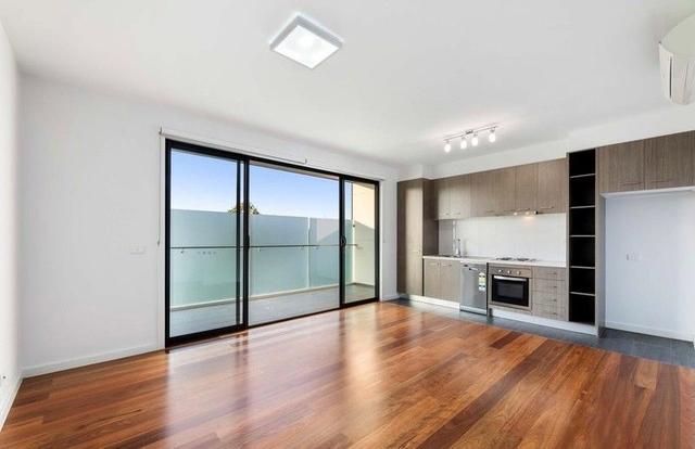 102/49 Batesford Road Road, VIC 3148