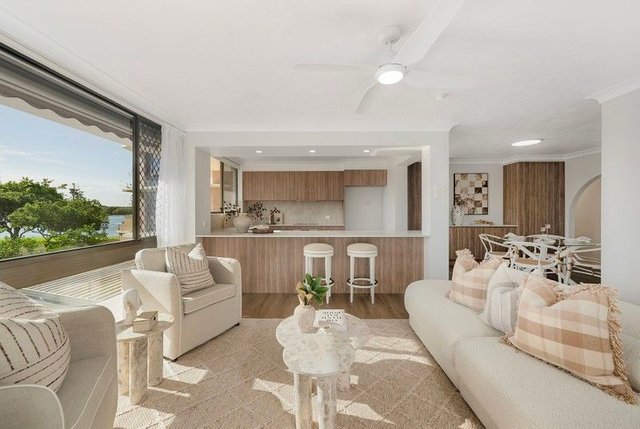 6/8 Paradise Parade, QLD 4216